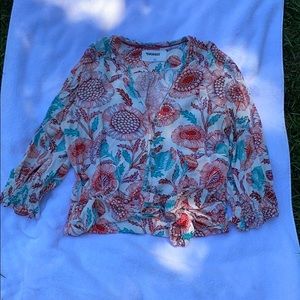 3/4 sleeve floral top